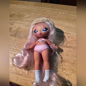 Na! Na! Na! Surprise Minis Sarah Snuggles